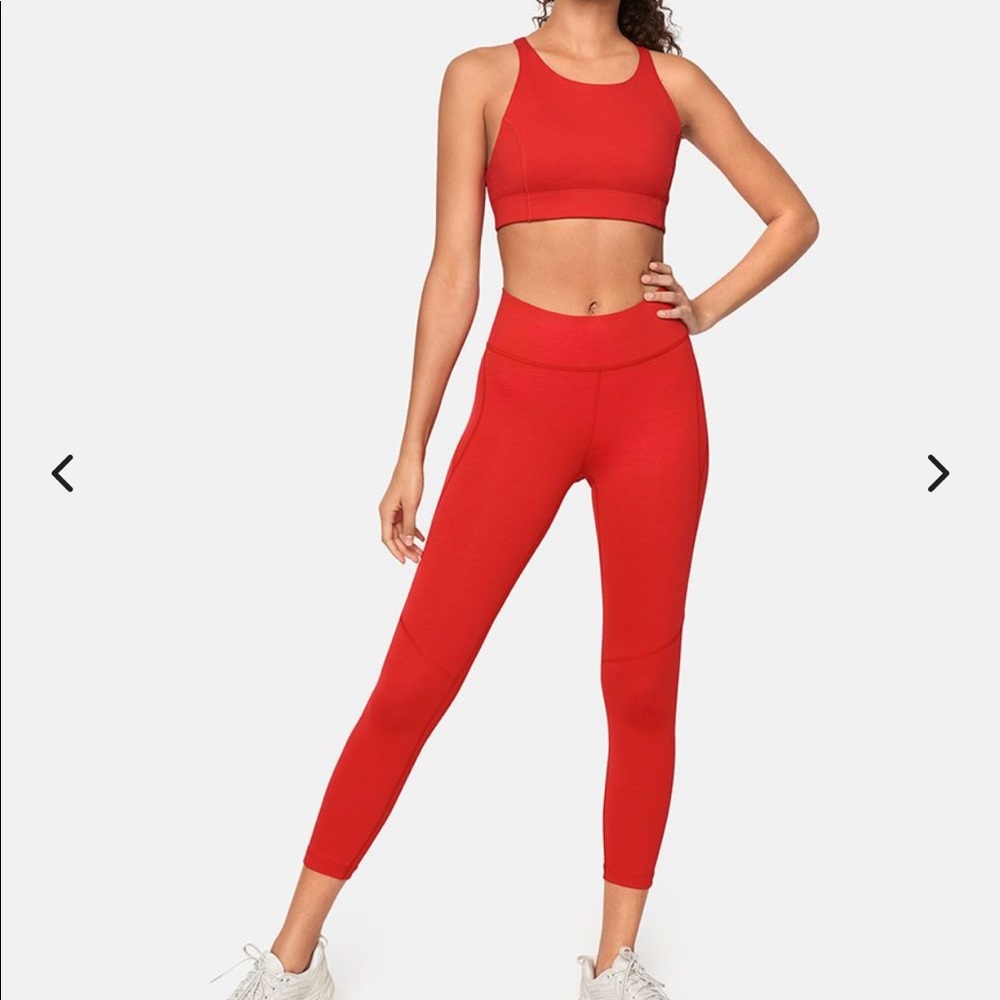 Full Set: Outdoor Voices TechSweat 3/4 Leggings & Apex Bra Set Scarlet